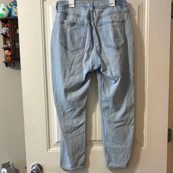 Hollister Women's Light Blue High Rise Jeans - Picture 3 of 3